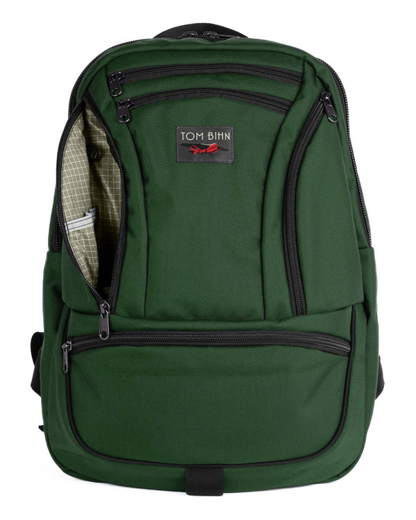 A Synapse 25 in Wilderness (forest green) Ballistic with Taiga (olive green with white grid) 200 Halcyon interior.